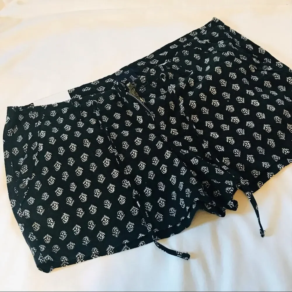 GAP Linen Blend Shorts